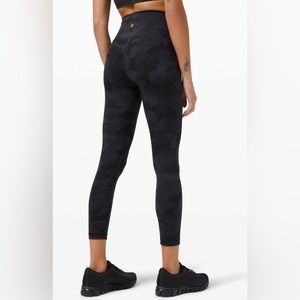 Lululemon Wunder Train High-Rise Crop 23"
Heritage 365 Camo Deep Coal Multi